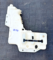 Volvo FH4/FM4 Windscreen Washer Reservoir 84092257 84092259 84024488 Used view 2