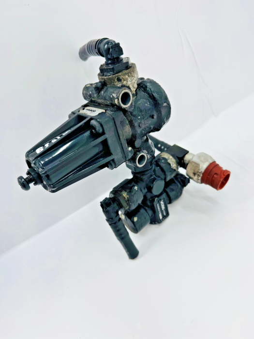 MAN TGA/TGS/TGX Pressure Limiting Valve 81521016269 4750103000 Brake Euro 6 view 4