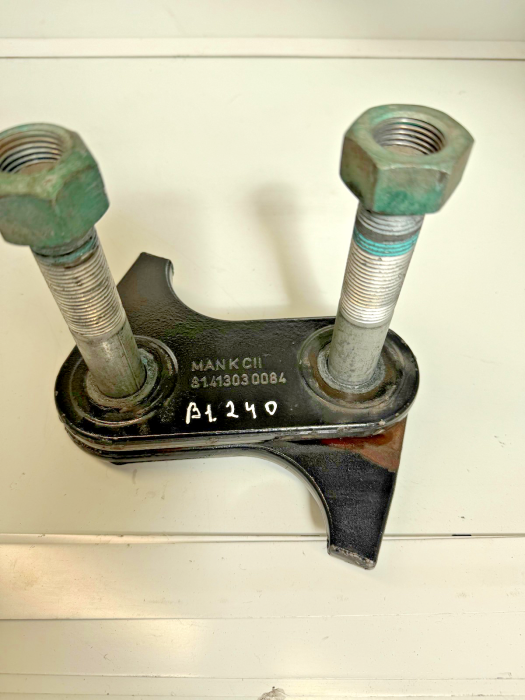 MAN TGA/TGS/TGX Front Leaf Spring Shackle 81413030084 81.41303-0084 Used view 3