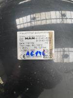 MAN TGA/TGL/TGS/TGX 81514016029 81.51401-6029 Air Tank 20L 12.5bar Bracket Used view 6