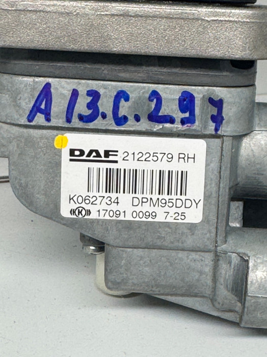 DAF XF/CF Euro 6 Hand Brake Valve Lever 2122579 2231943 2122577 K062734 RH Used