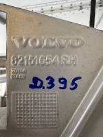 Volvo FH4/FM4 Right Step Plate Assembly RH 82151654 82151656 82141521 82355197 view 3
