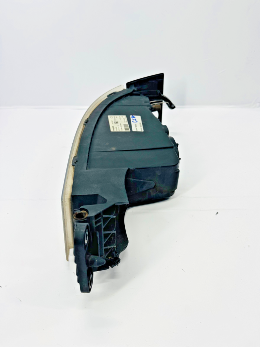 Volvo FH4 Fog Lamp Right 22332592 24159473 21221151 160214824 24V Euro 6 Used view 4