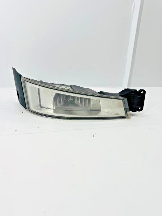 Volvo FH4 Fog Lamp Right 22332592 24159473 21221151 160214824 24V Euro 6 Used view 5