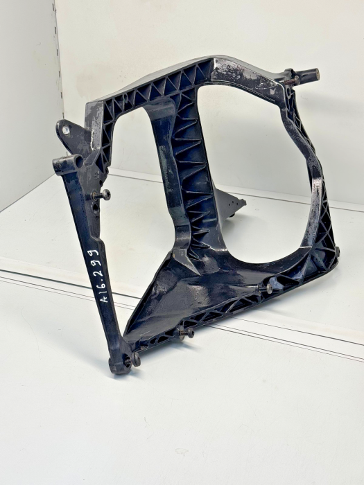 DAF XF106 Headlamp Mounting Bracket LH 2107372 1798448 Left Euro 6 Used view 4