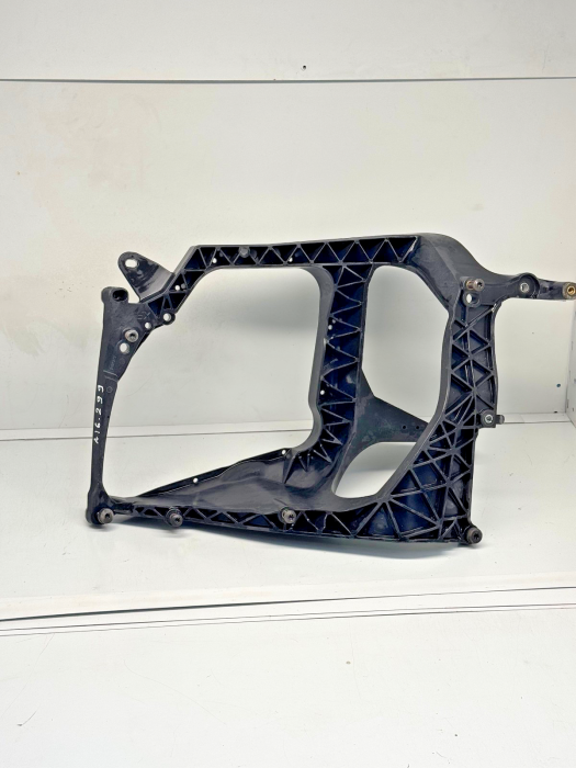 DAF XF106 Headlamp Mounting Bracket LH 2107372 1798448 Left Euro 6 Used view 6