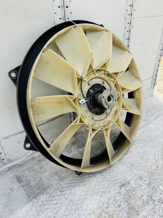 MAN TGX TGS Engine Cooling Fan 51066300141 51066300137 with Clutch OEM Used view 3