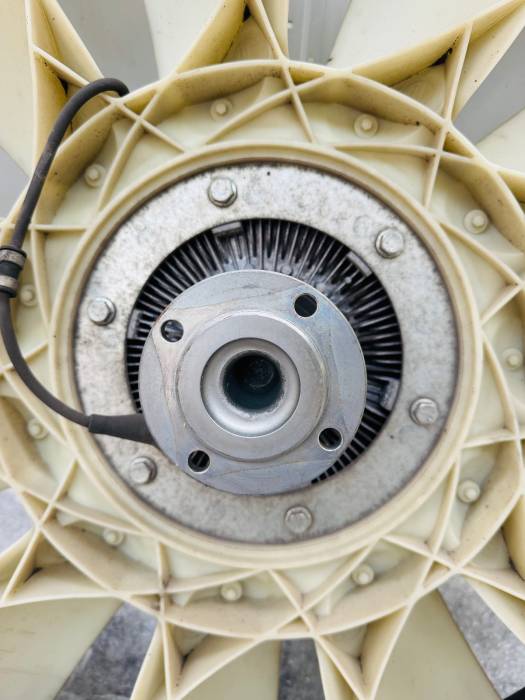 MAN TGX TGS Engine Cooling Fan 51066300141 51066300137 with Clutch OEM Used view 7