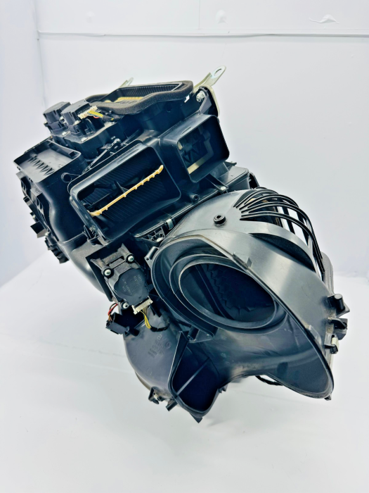 Volvo FH4 Cab Heater HVAC Box ECC IPC RHD 84164533 9502539 Euro 6 Used view 4