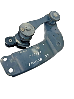 Scania 4 Series P/G/R/T Rear Cab Lock Bracket 1519439 1781929 RH Used OEM