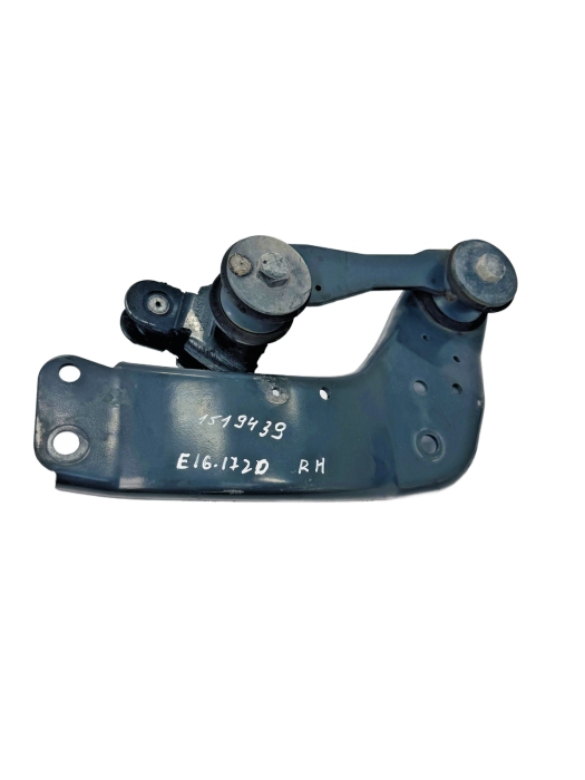 Scania 4 Series P/G/R/T Rear Cab Lock Bracket 1519439 1781929 RH Used OEM view 10