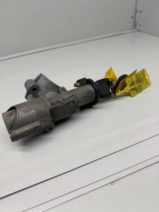 Volvo FH/FM Ignition Steering Lock with Keys 20398484 106343 1095710 Used view 6