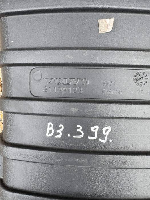 Volvo FH4/FM4 Air Intake Pipe 21122123 Euro 6 Used view 2