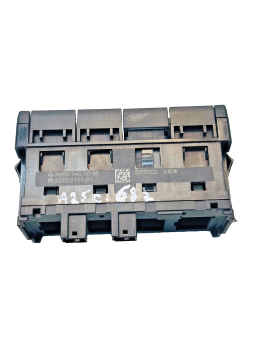 Mercedes Actros MP4 Switch Panel A9605400046 ZGS002 3320.8101-01 Dashboard Used view 5