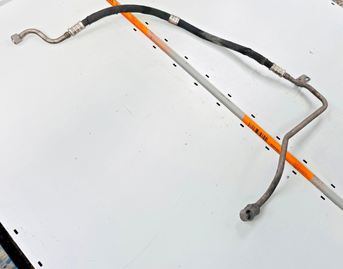 MAN TGX TGS A/C Pipe Hose Line 81619755145 81.61975-5145 Air Conditioning Tube view 3