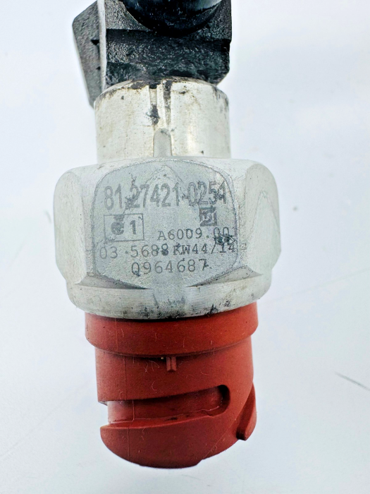 MAN TGA/TGS/TGX Air Pressure Sensor Switch 81.27421-0251 81274210251 0-16bar view 3