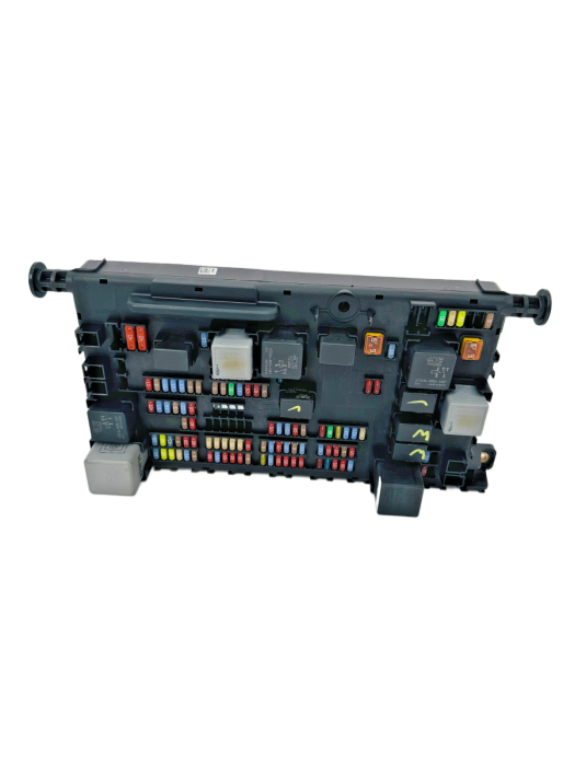 DAF CF XF Fuse & Relay Central Box 1925270 P00102397 1913235 1814478 Euro 6 view 3