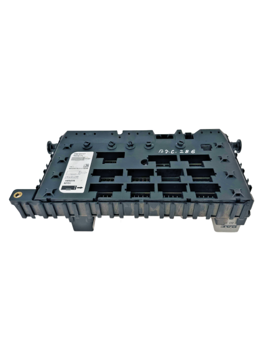 DAF CF XF Fuse & Relay Central Box 1925270 P00102397 1913235 1814478 Euro 6 view 4
