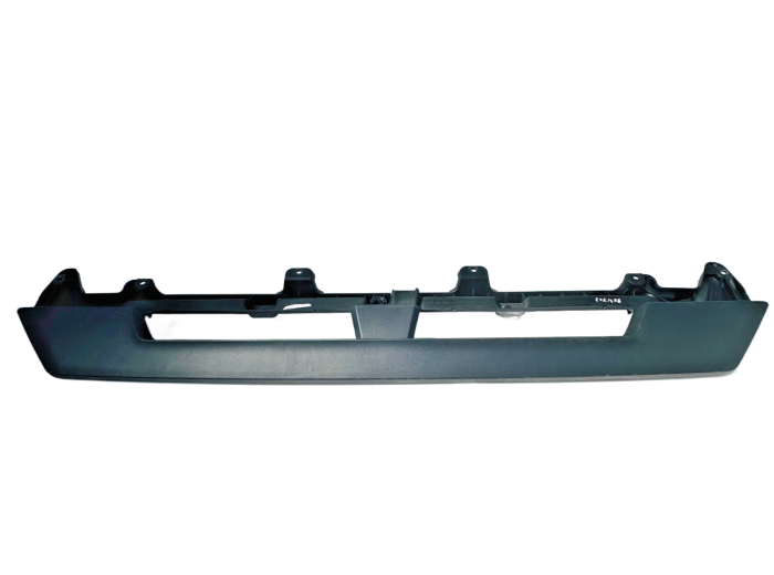 MAN TGX Euro 6 Front Bumper Centre Grille Trim 81611400053 81.61140-0053 Used view 2