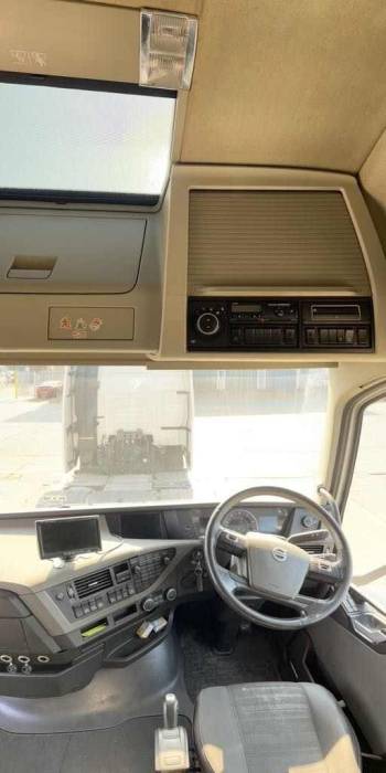 Volvo FH4 BRAKING FOR PARTS WHEEL NUT ONLY view 5