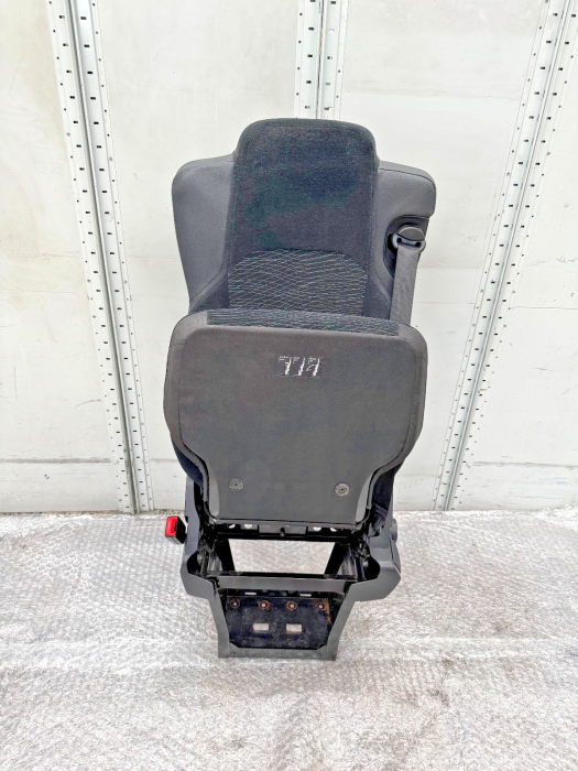 Mercedes Actros MP4 Passenger Seat ISRI A9609104203 ISRINGHAUSEN Euro 6 Used view 5