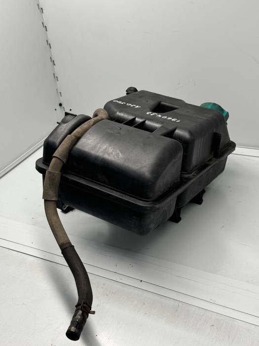 Daf XF/CF Coolant Expansion Tank 1960437 ­1939412 ­1939411 With Sensor Used view 3