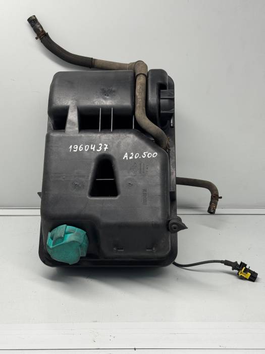 Daf XF/CF Coolant Expansion Tank 1960437 ­1939412 ­1939411 With Sensor Used view 5