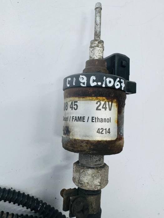 MAN TGL/TGS/TGX Cabin Heater Fuel Metering Pump 25190845 251908450000 24V view 3