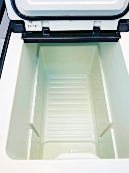 Mercedes Actros MP4 Cab Fridge Cool Box A9608400943 A9608200306 Euro 6 Used view 4