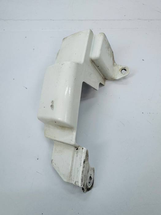MAN TGL/TGM/TGS/TGX Lower Door Hinge Cover RH 81624100180 3.80337 94484 18200526 view 4