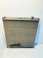 MAN TGX Euro 6 Engine Radiator 81061006875 81060006207 81061026232 81061016792 view 4
