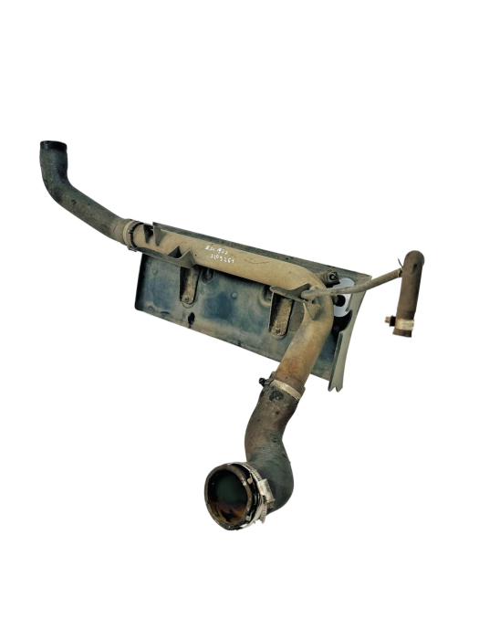 Scania L/P/G/R/S Cooling Pipe 2209261 2855709 Engine Hose Bracket Used view 2