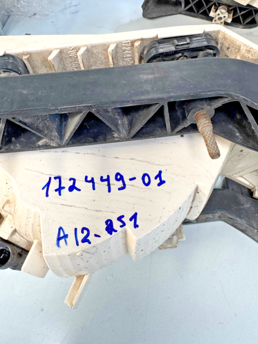 DAF XF106/CF LH fog light 17244901 H11 24V with bracket Used Euro 6