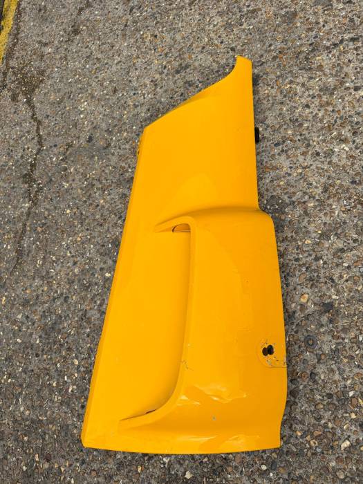 DAF XF106 Euro 6 LH Wind Deflector Bumper Panel 1835761 1835763 1835709 Used view 3