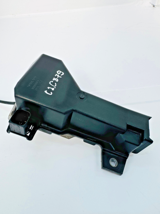 Volvo FH4/FM4 Bonnet Grille Lock Kit 82208559 Front Euro 6 Used view 4