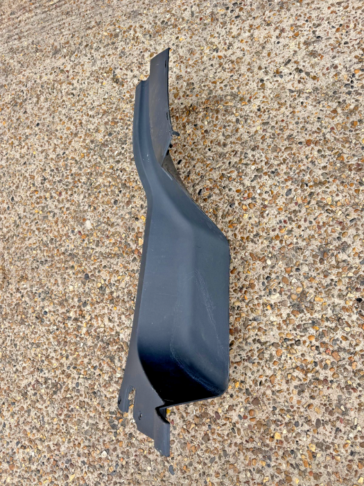 Volvo FH4/FM4 upper step wing cover LH 82819482 DT 2.71377 CVN4FH205 Euro 6 used view 2