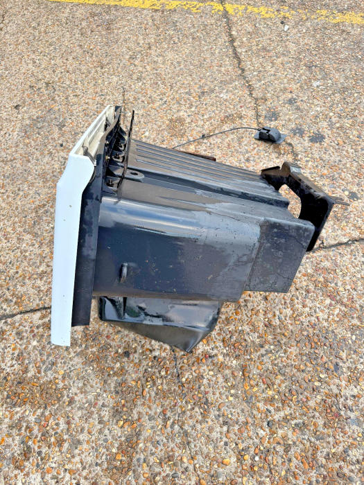 Mercedes Actros MP4/MP5 Stowage Tool Box A9608902790 A9608900210 Left Euro 6 view 5