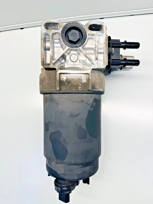 MAN TGS TGX 81125016110 81.12501-6110 Fuel Filter Module for Diesel Trucks Used view 4