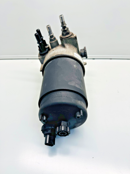 MAN TGS TGX 81125016110 81.12501-6110 Fuel Filter Module for Diesel Trucks Used view 6