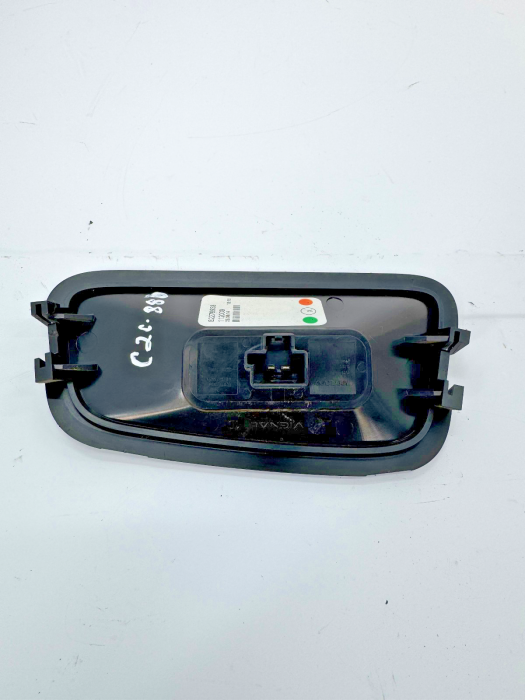 Volvo FH4 RH Roof Side Marker Panel With LED Lamp 82278938 23477644 82278938 view 4