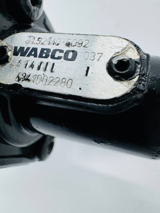 MAN TGA/TGM/TGS/TGX Air Brake Charging & Non Return Valve Assembly 81521106092 view 4