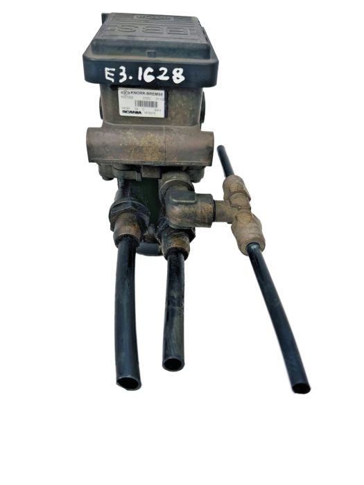 Scania P/G/R/T EBS Modulator Valve 1879275 Knorr K021202 1 Channel Used view 6
