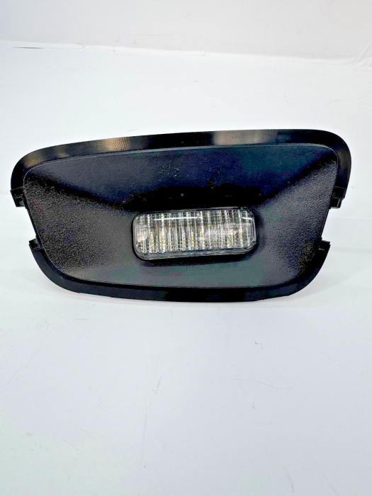 Volvo FH4 Roof LED Side Marker Lamp 82278930 23477644 82278930 LH Euro 6 Used view 3