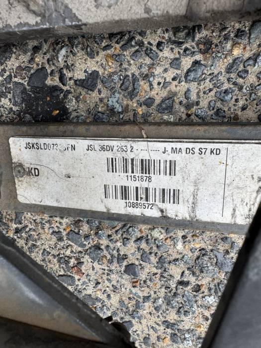 JOST Commercial Truck JSK36DV Sliding Fifth Wheel V2013805 JSL 36DV Used view 6