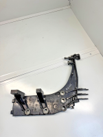 DAF XF106/CF Euro6 Lower Step Bracket RH 2035146 1798460 1948152 Steel Used view 2