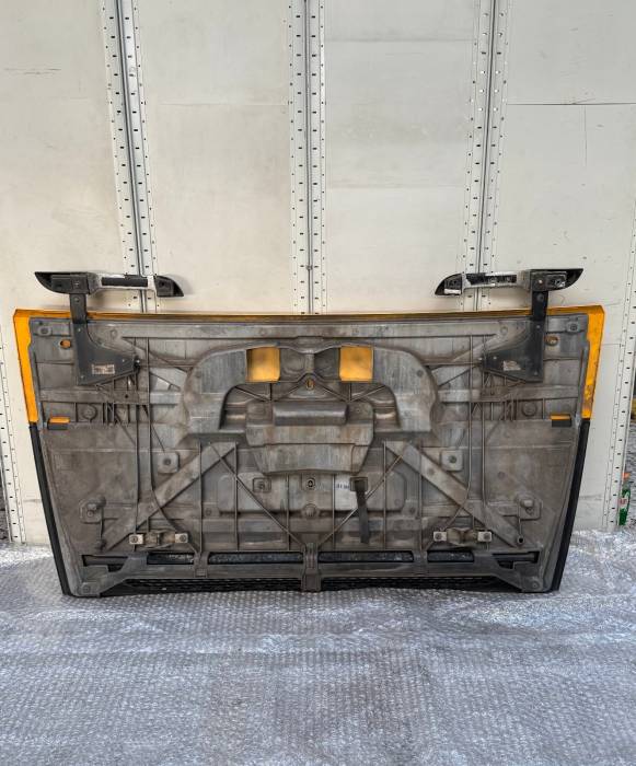 DAF XF106 Upper Main Grille 1835730 1892076 1892077 Front Panel Euro 6 Used view 6