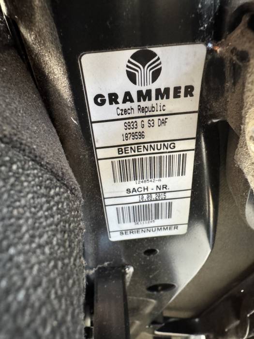 DAF XF/CF Passenger Seat 1879596 1893185 1932979 GRAMMER LH Euro 6 Used view 2