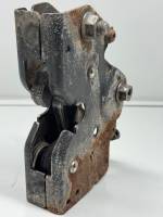 Daf XF106/CF Cabin Tilt Lock Right 1878678 1878677 4047755996383 Euro 6 Used view 3