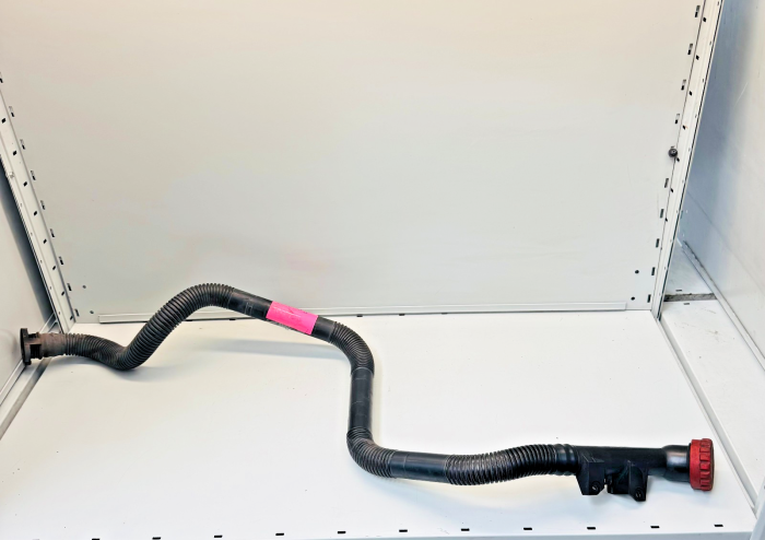 MAN TGX Oil Filler Pipe 81018100028 81‑01810‑0028 Genuine OEM Euro 6 Used view 6