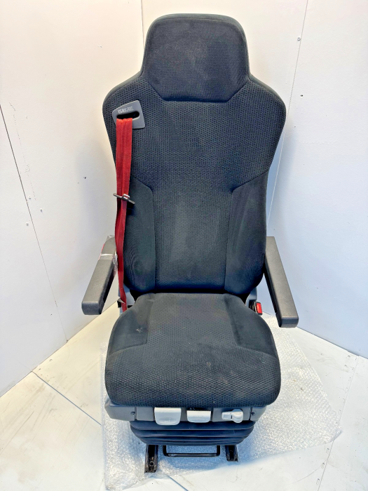 MAN TGS/TGX Driver Air Suspension Seat 81623076418 81623076506 RH 81.62307-6418 view 3